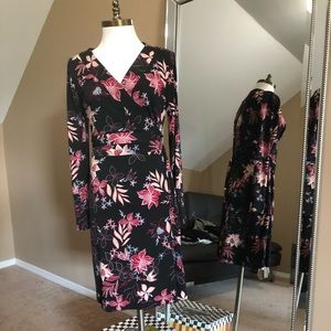True wrap dress, beautiful floral print